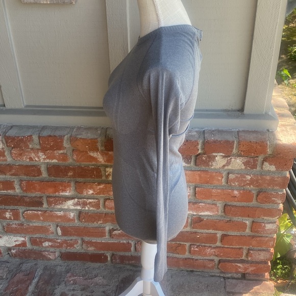 Lululemon Swiftly Tech Long-Sleeve Shirt 2.0 in Grey Size: 6 - Picture 7 of 10